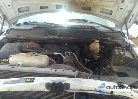 2004 Dodge Ram 1500 Slt/Laramie z USA, uszkodzony, nr VIN 1D7HU18D04S631111